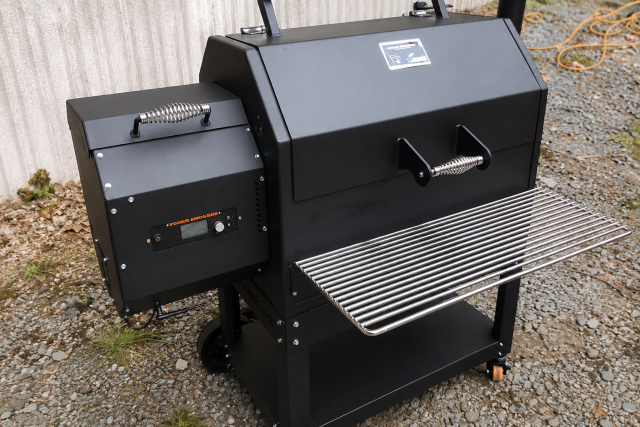Yoder Smokers YS640S Standard Pellet Grill set up and ready to go